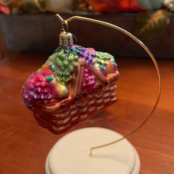 Christopher Radko Longaberger Gathering Basket Ornament and Stand - Picture 2 of 10